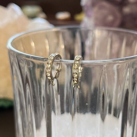 Vintage Silver Tone Huggie Earrings Clear Rhinestone Latch Closure 10mm Hoops - Picture 2 of 8